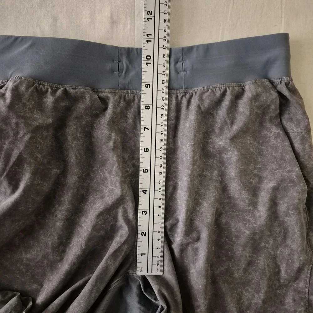 Lululemon T.H.E.‎ Short Linerless Grey Acid Wash 7